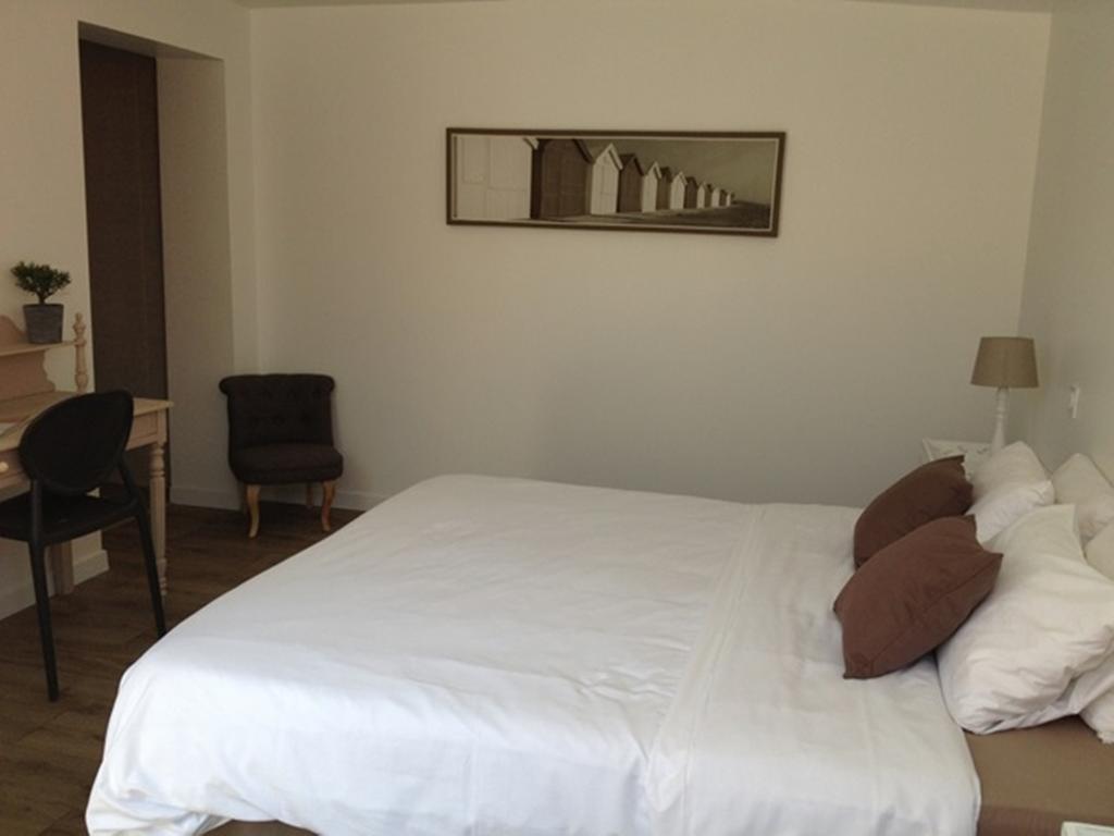 Les Sables-dʼOlonne Hotel Les Voyageurs חדר תמונה